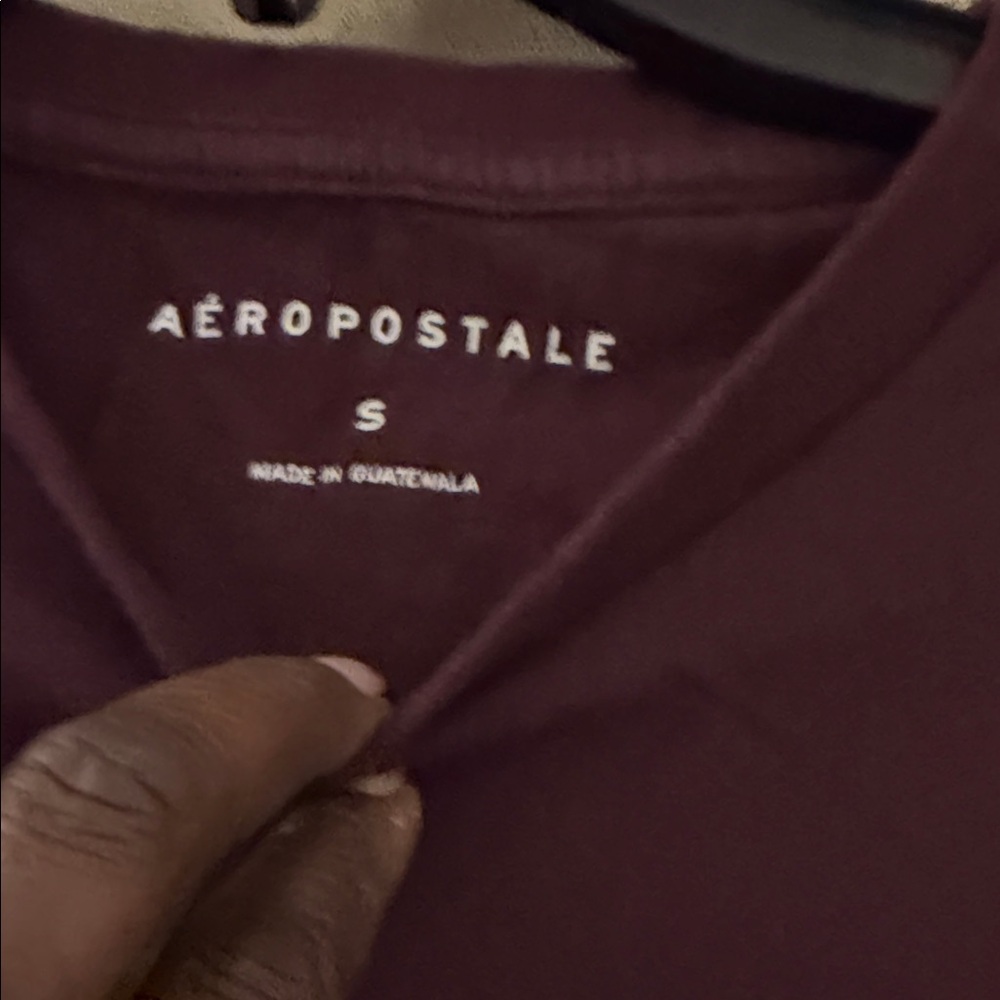 Aeropostale Women's Short Sleeve Tee in Burgundy